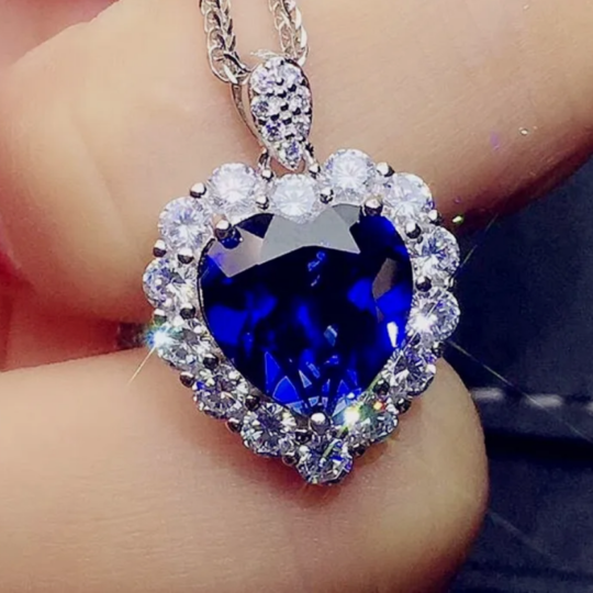 Absolutely Stunning Deep Blue Heart Crystal Stone Pendant 925 Sterling Silver Chain Necklace Women's Jewellery